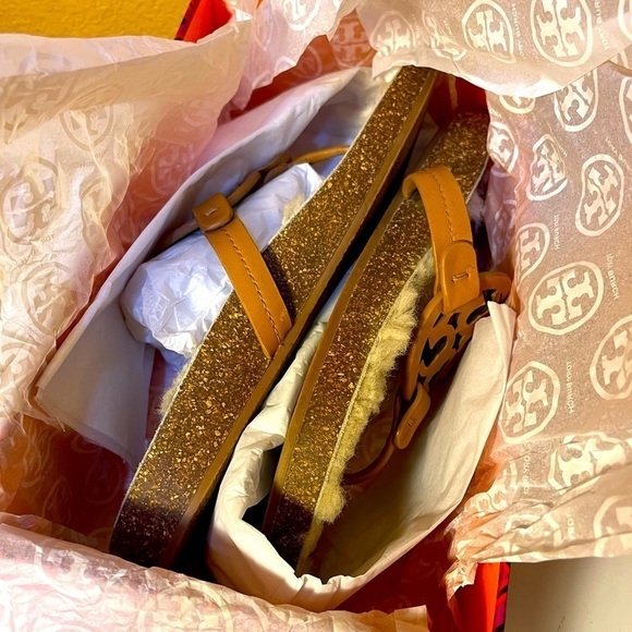 Tory BURCH Miller Cloud Shearling Cork Leather  Thong Sandal Size 9 Tan Neutral - Picture 8 of 12